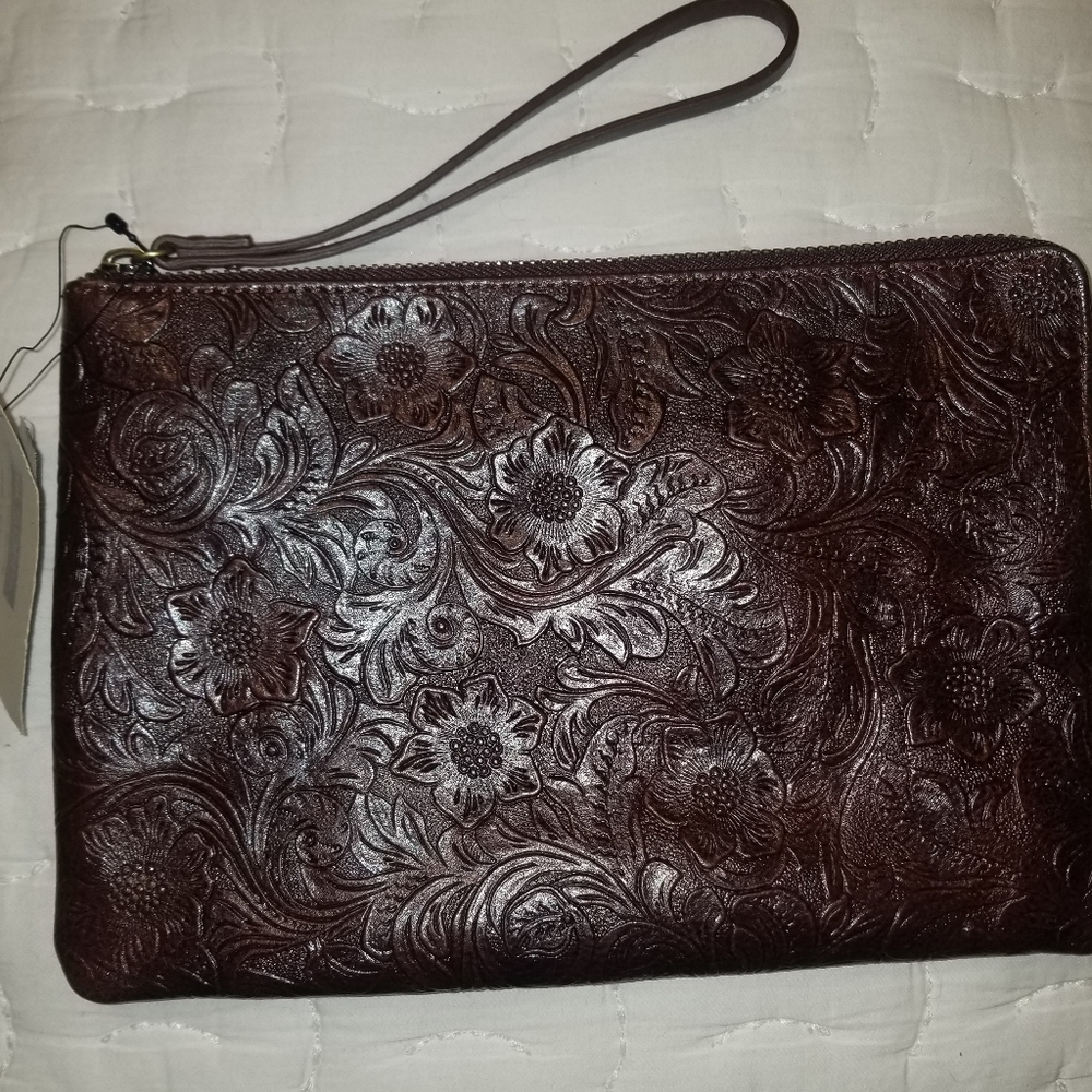 Wilson's leather wristlet